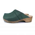 LYCKA Hol Clogs flach grün mit dunkler Sohle