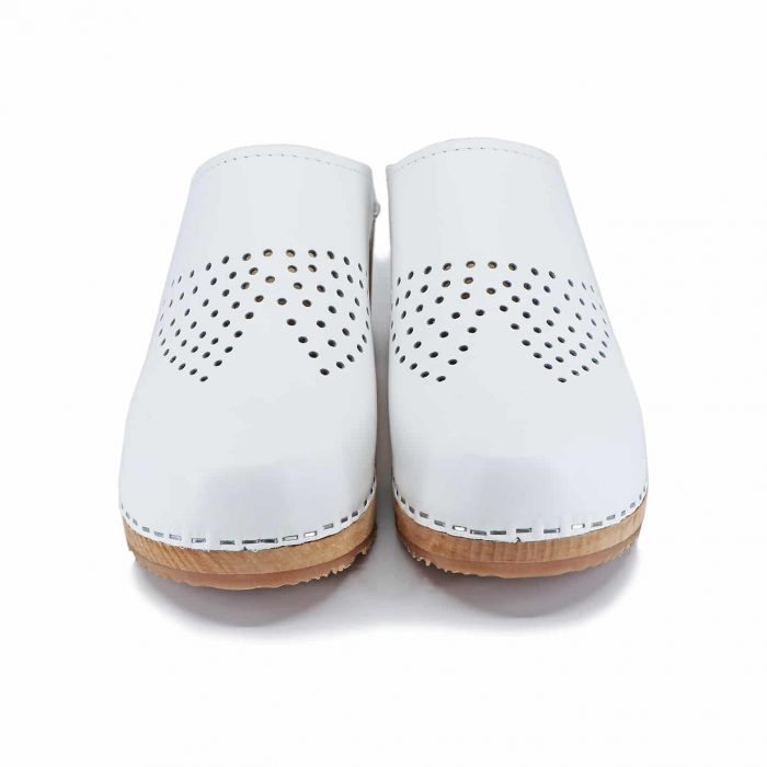 LIV Holz Clogs mit Absatz und Lochmuster weiss – Bild 4