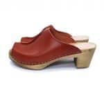 SIGNE Holz Clogs mit Absatz curry braun