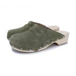 GUILIA Holz Clogs mit flexibler Sohle in Wildleder Salbei Grün mit Nieten – Bild 3