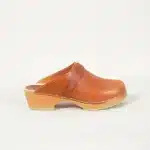 Silvia Clogs Cognac – Damen Holzclogs aus Pull-Up Leder – Bild 2