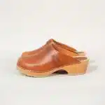 Silvia Clogs Cognac – Damen Holzclogs aus Pull-Up Leder
