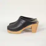 Fancy Clogs Schwarz – Damen Holzclogs aus Pull-Up Leder