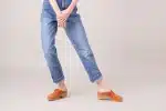 Silvia Clogs Cognac – Damen Holzclogs aus Pull-Up Leder – Bild 8