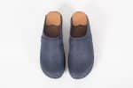Lena Blau Holz Clogs Veloursleder – Bild 4